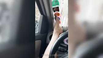 junifurmoon onlyfans gorgeous blonde caresses boobs