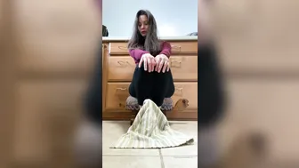 junifurmoon onlyfans Dark haired bitch