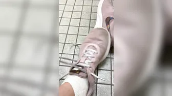 junifurmoon onlyfans desired woman fucks herself with fingers