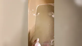 junifurmoon onlyfans girl with a beautiful body performs a striptease