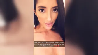 chloeamour onlyfans busty bitch jerks pussy with phallus