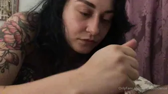 saradoesscience onlyfans jerking whore on the background of new york