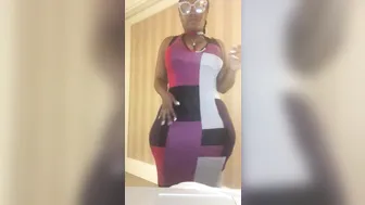 cherokeedass onlyfans classy chick strips and caresses her cunt