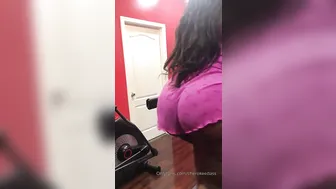 cherokeedass onlyfans naughty girl fingering vagina in the shower