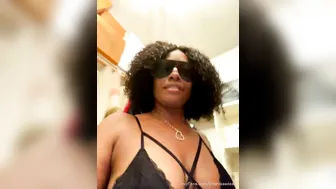 cherokeedass onlyfans matchless chick spins elastic booty