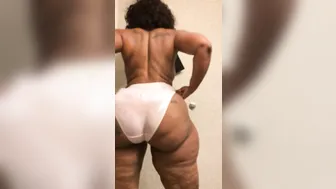 cherokeedass onlyfans busty babe twirls big ass