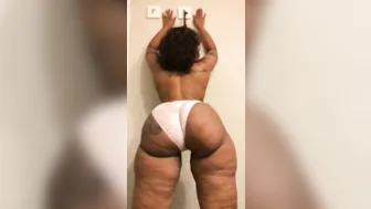 cherokeedass onlyfans busty babe twirls big ass