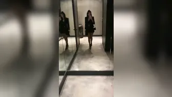 bellarollandx onlyfans naughty babe puts big tits