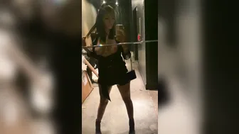 bellarollandx onlyfans naughty babe puts big tits