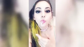 Luna onlyfans slutty lady fucks her ass hard