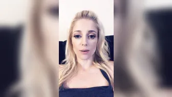 char_stokely onlyfans babe fucks both holes