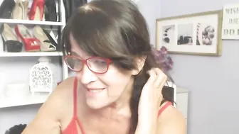 lauren_miracle cute bitch masturbates with a vibrator