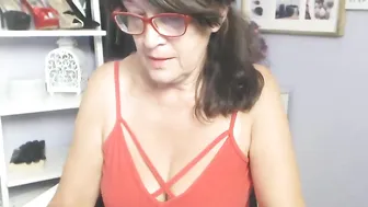 lauren_miracle cute bitch masturbates with a vibrator