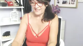 lauren_miracle cute bitch masturbates with a vibrator