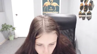 gravityfolz naked babe demonstrates chocolate body