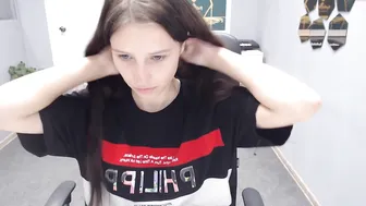 gravityfolz busty bitch massages her pussy and nipples