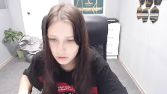 gravityfolz busty bitch massages her pussy and nipples