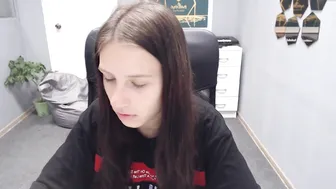 gravityfolz busty bitch massages her pussy and nipples