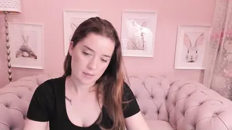 hannahsparrow naughty brunette is petting natural tits