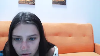gravityfolz Busty courtesan