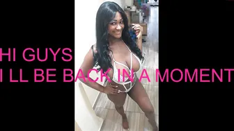 crazy_addixtion masturbating with a tampon in pussy