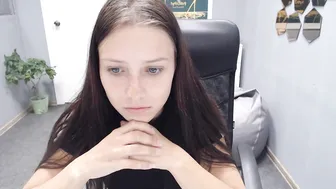 gravityfolz hot hottie sucking dildo