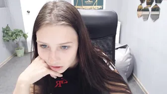 gravityfolz hot hottie sucking dildo