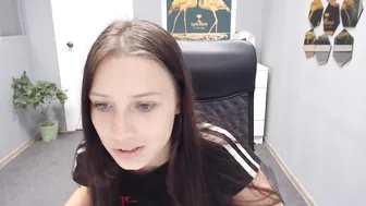 gravityfolz shy on webcam