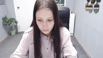 gravityfolz sweet chick fucked in the ass by different devices