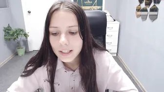 gravityfolz sweet chick fucked in the ass by different devices