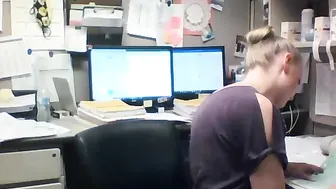 kandi54 appetizing babe lifts her legs