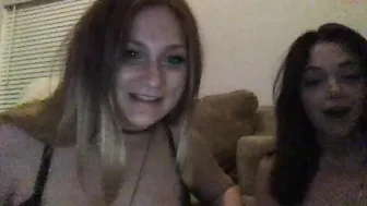 penelopesplaytime blonde takes off her stockings and daubs