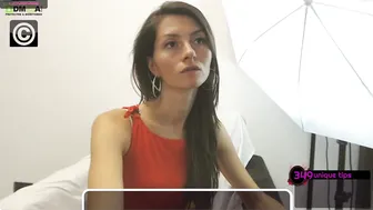 bellejai amazing skin fucks the pussy