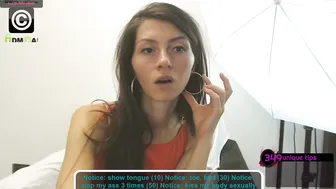 bellejai amazing skin fucks the pussy