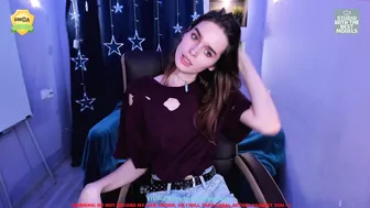 lilycoy sexy babe caresses fingers