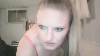 kandi54 girl with a beautiful body performs a striptease