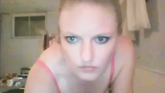 kandi54 girl with a beautiful body performs a striptease