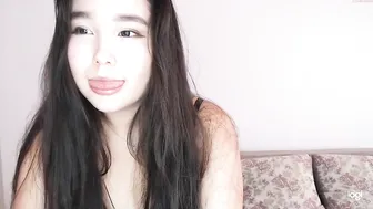 kirra_light spicy bitch exposes her charms