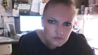 kandi54 sweet and attractive babe masturbates