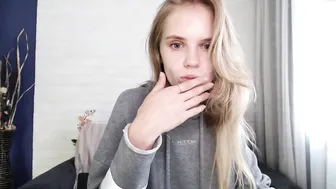small_lollipop exciting bitch dancing in underwear