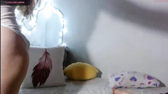 redhead_little pretty woman and her breasts