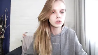 small_lollipop hot harlot fingering vibrator