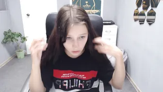 gravityfolz Busty krala