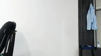 sashakissyou77 busty mare is hammering her anus