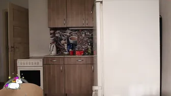 baby_for_daddy18 girl in stockings shows juicy ass