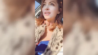 leahwintersxoxo onlyfans the obstinate lady shows off the slutceous