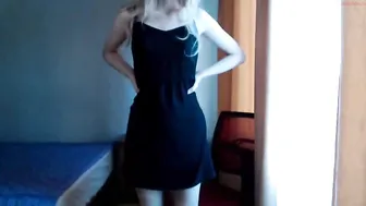 pineapple_rum sexy blonde gently masturbates cunt