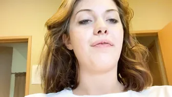 leahwintersxoxo onlyfans blonde chick relish fucks the cap