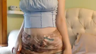 dollydreamz wonderful mother pulls the cap with her fingers