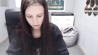 gravityfolz spectacled slut fucked by sex toys